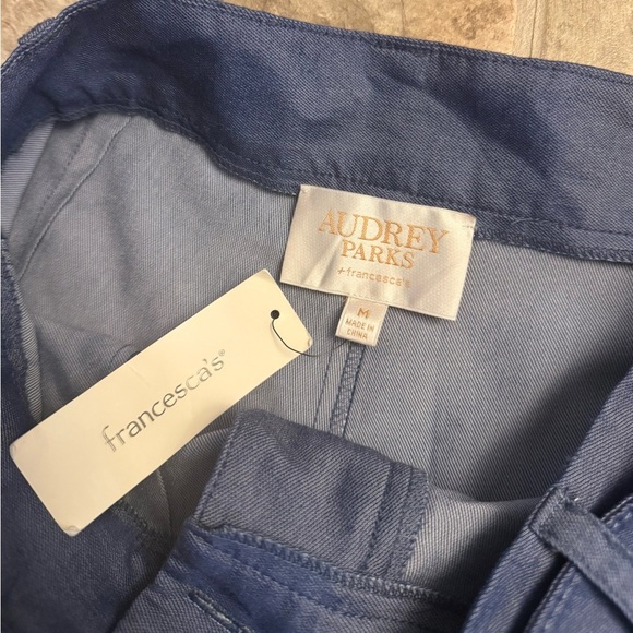 NEW NWT Audrey Parks Blue Pleated High-Waisted Belted Shorts – Francesca’s M - Picture 6 of 7